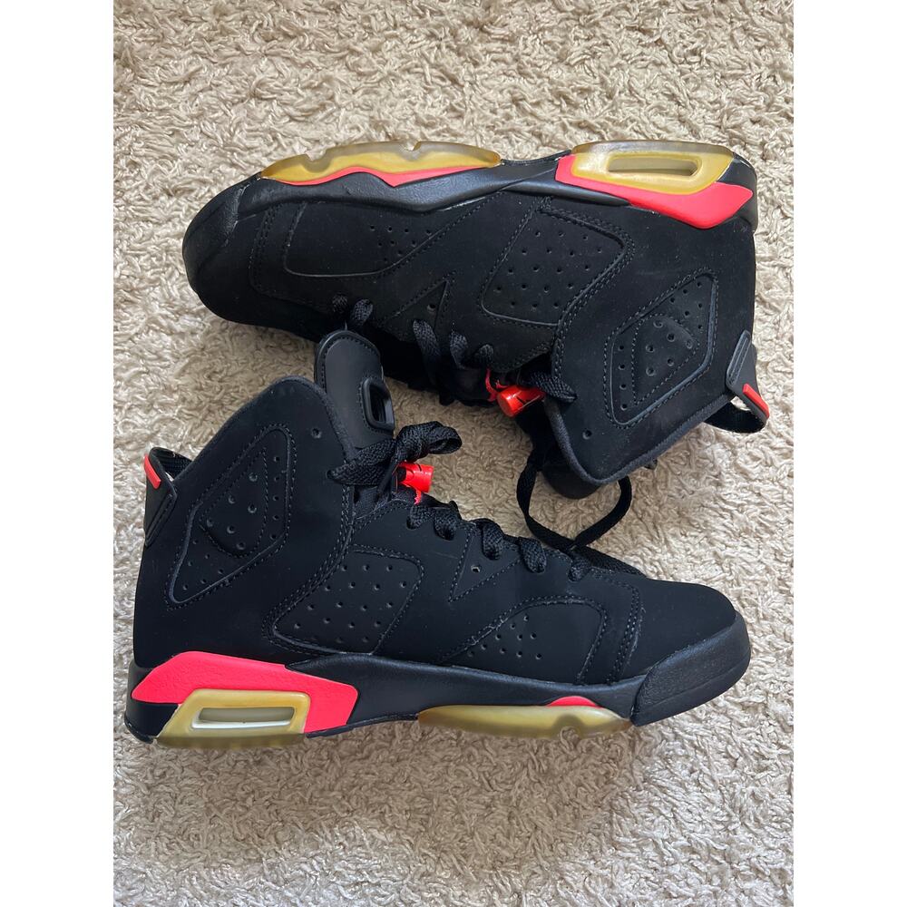 Nike Air Jordan Infrared 6 Size 6 Youth